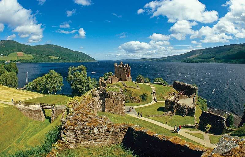 Edinburgh Highlands & Loch Ness Day Trip